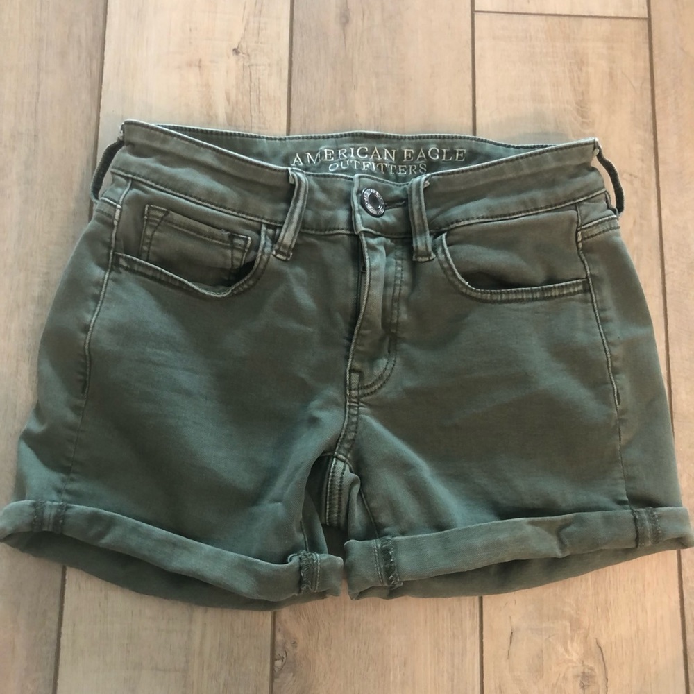 Shorts - Picture 2 of 5
